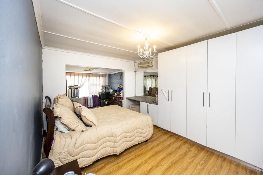 4 Bedroom Property for Sale in Nahoon Valley Park Eastern Cape